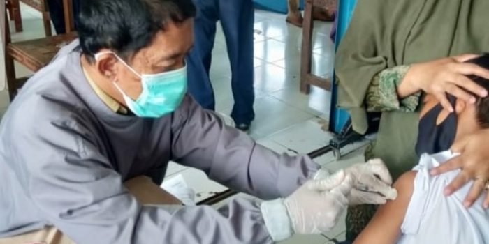 vaksinasi desa situdaun dan smp pgri cikupa