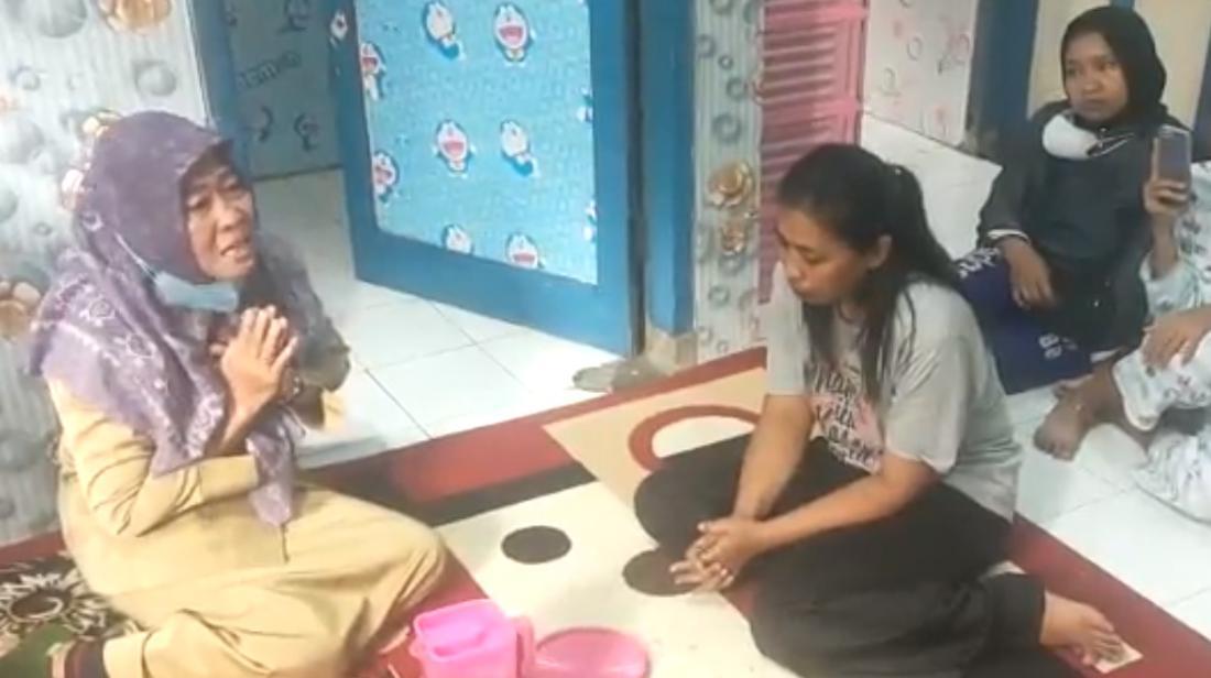 Pengakuan Suprapti Penjual Dawet Kanjuruhan Kepada PSI Tentang Voice Note Pengakuan Suprapti Penjual Dawet Kanjuruhan Kepada PSI Tentang Voice Note