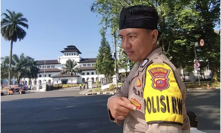 Kabaharkam Polri luncurkan Polisi RW untuk wilayah Polda Jawa Barat Kabaharkam Polri luncurkan Polisi RW untuk wilayah Polda Jawa Barat