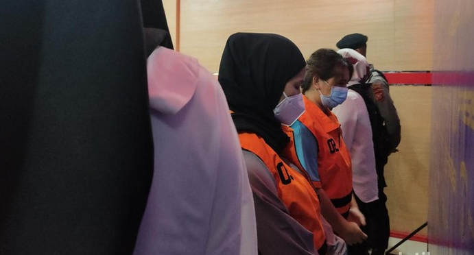 Jejak Hitam Ibu Muda Cianjur Sang Penyalur TKI Ilegal Jejak Hitam Ibu Muda Cianjur Sang Penyalur TKI Ilegal