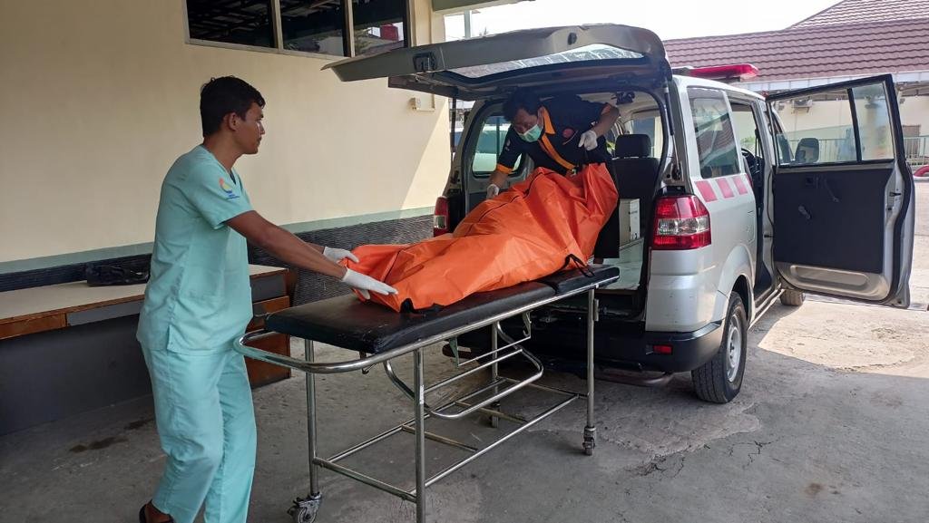 Santri di Leuwiliang Ditemukan Tewas, Diduga Jatuh Saat Hendak Kabur Santri di Leuwiliang Ditemukan Tewas, Diduga Jatuh Saat Hendak Kabur