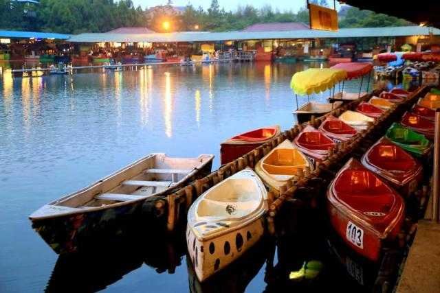 Wisata Kuliner di Bandung: Menjelajahi Kelezatan Sejati
