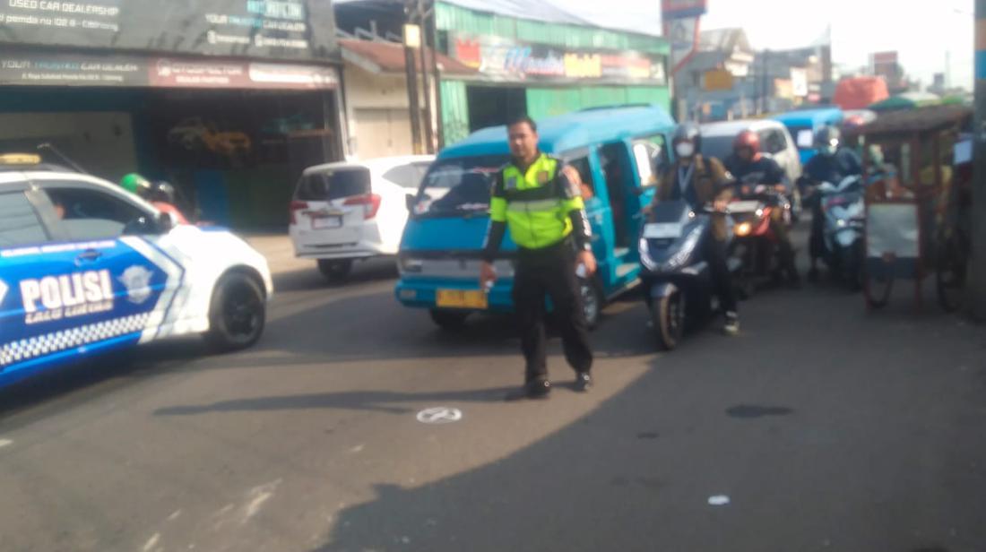 Pemotor Wanita Tewas Usai Menabrak Truk Di Bogor Lalu Terlindas Pemotor Wanita Tewas Usai Menabrak Truk Di Bogor Lalu Terlindas