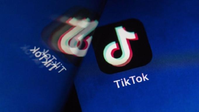 Popularitas Tiktok Kalahkan Instagram, Bulan Ini Pecah Rekor 54 Juta Kali Unduhan Popularitas Tiktok Kalahkan Instagram, Bulan Ini Pecah Rekor 54 Juta Kali Unduhan