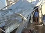 Warga Butuh Terpal untuk Perbaiki Atap Rumah Sementara Akibat Puting Beliung di Rancaekek