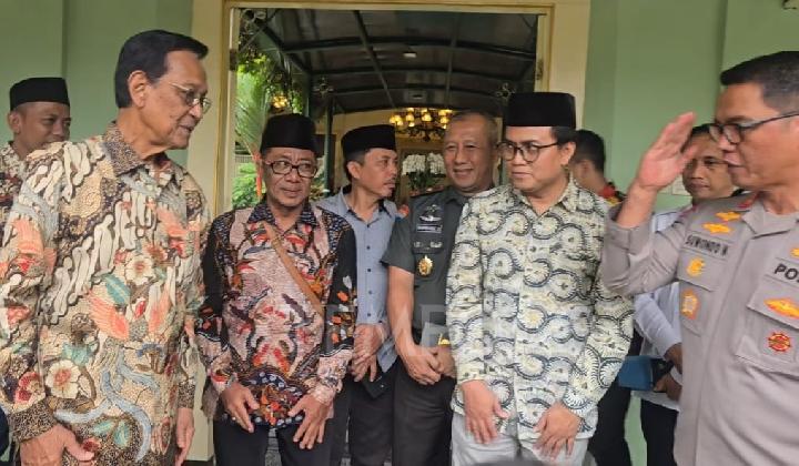 Viral Tantangan Bentrok Massa, Sultan HB X Keluarkan Instruksi agar Yogyakarta Aman Dikunjungi Viral Tantangan Bentrok Massa, Sultan HB X Keluarkan Instruksi agar Yogyakarta Aman Dikunjungi
