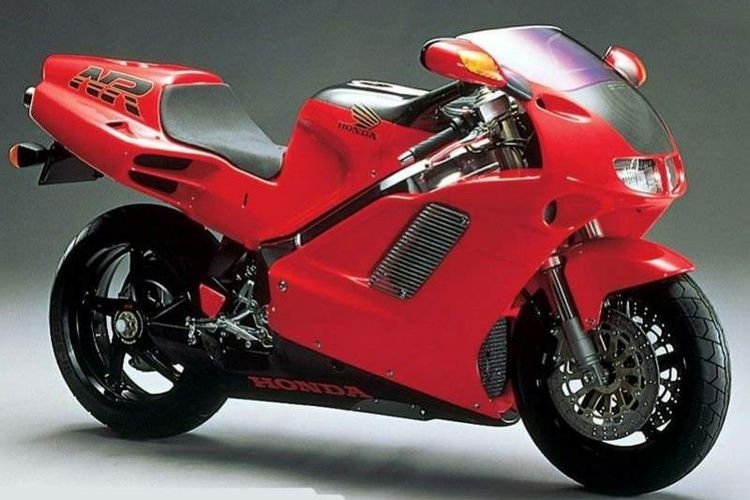 Pesawat Tempur Mirage Ukraina Jatuh, Pilot Selamat Pesawat Tempur Mirage Ukraina Jatuh, Pilot Selamat