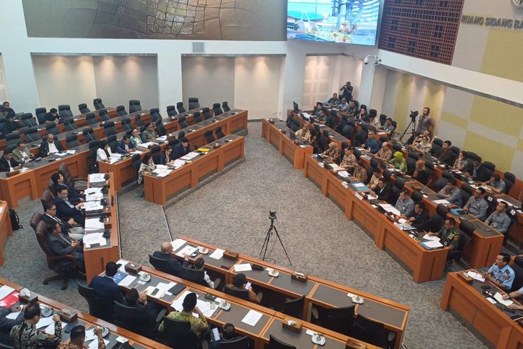 Satu Langkah Lagi, RUU TNI Siap Jadi Undang-Undang Satu Langkah Lagi, RUU TNI Siap Jadi Undang-Undang