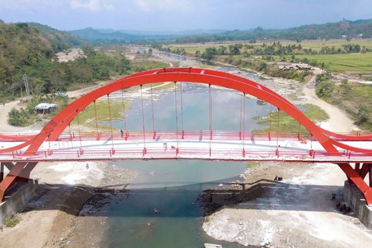 Peran Adik Ipar Ganjar dalam Skandal Korupsi Jembatan Merah Purbalingga Rp 13,2 M Peran Adik Ipar Ganjar dalam Skandal Korupsi Jembatan Merah Purbalingga Rp 13,2 M
