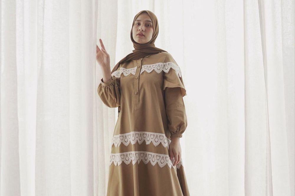 8 Pilihan Unik Model Gamis Berlengan: Mana yang Cocok untuk Anda? 8 Pilihan Unik Model Gamis Berlengan: Mana yang Cocok untuk Anda?