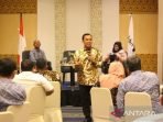 Filosofi Bunga, Lebah, dan Madu oleh Menteri Wihaji untuk Kehidupan Keluarga yang Bahagia Filosofi Bunga, Lebah, dan Madu oleh Menteri Wihaji untuk Kehidupan Keluarga yang Bahagia