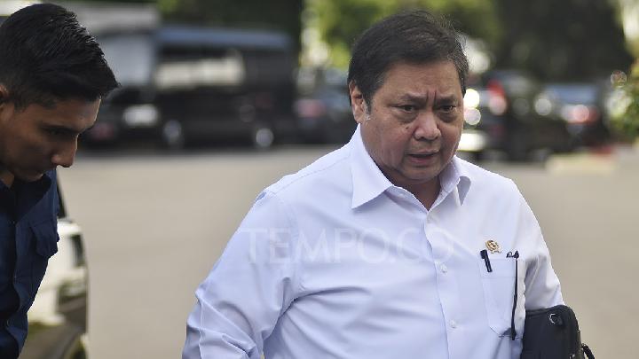 Airlangga Tolak Isu Penyebab IHSG Jatuh, Bicara Kepada Publik Airlangga Tolak Isu Penyebab IHSG Jatuh, Bicara Kepada Publik