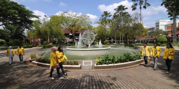 Yamaha Fino 125 Connected 2026 Tampil Mewah dengan Warna Magma Black, Siap Kalahkan Vario 125? Yamaha Fino 125 Connected 2026 Tampil Mewah dengan Warna Magma Black, Siap Kalahkan Vario 125?