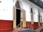 Jejak Sejarah Mengejutkan Masjid Jami’ Peneleh Surabaya: Peninggalan Sunan Ampel dengan Bentuk Unik seperti Perahu Terbalik Jejak Sejarah Mengejutkan Masjid Jami’ Peneleh Surabaya: Peninggalan Sunan Ampel dengan Bentuk Unik seperti Perahu Terbalik