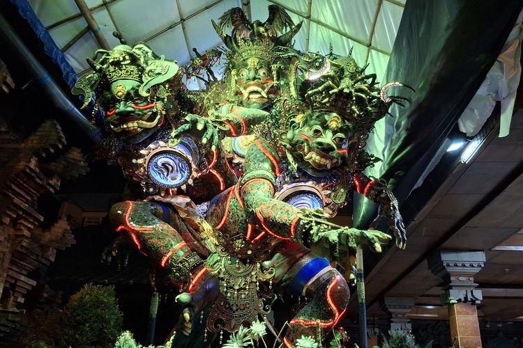 Pemuda di Bali Ubah Sampah Menjadi Ogoh-ogoh Raksasa Pemuda di Bali Ubah Sampah Menjadi Ogoh-ogoh Raksasa