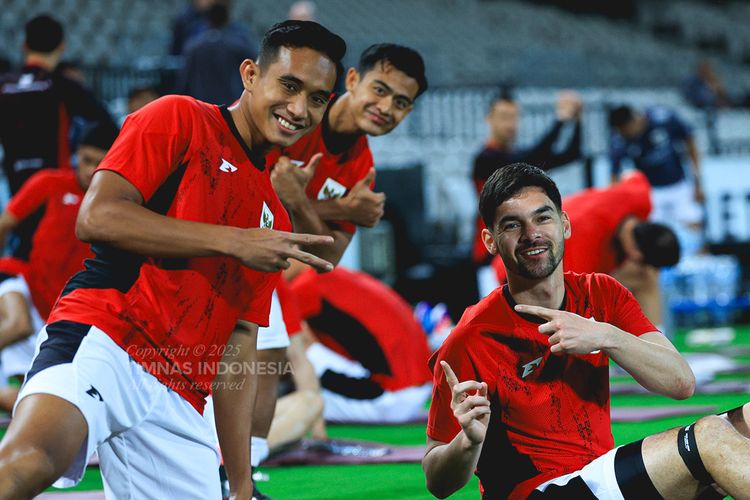 Netizen Indonesia Gegap Gempita Protes Bus Timnas di Australia Netizen Indonesia Gegap Gempita Protes Bus Timnas di Australia