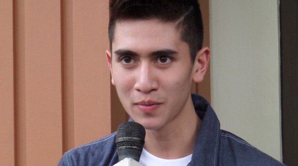 Nenek Terkasihku Kini Tinggalkan Kami, Verrell Bramasta: Pelajaranku Tentang Makna Sabar Nenek Terkasihku Kini Tinggalkan Kami, Verrell Bramasta: Pelajaranku Tentang Makna Sabar