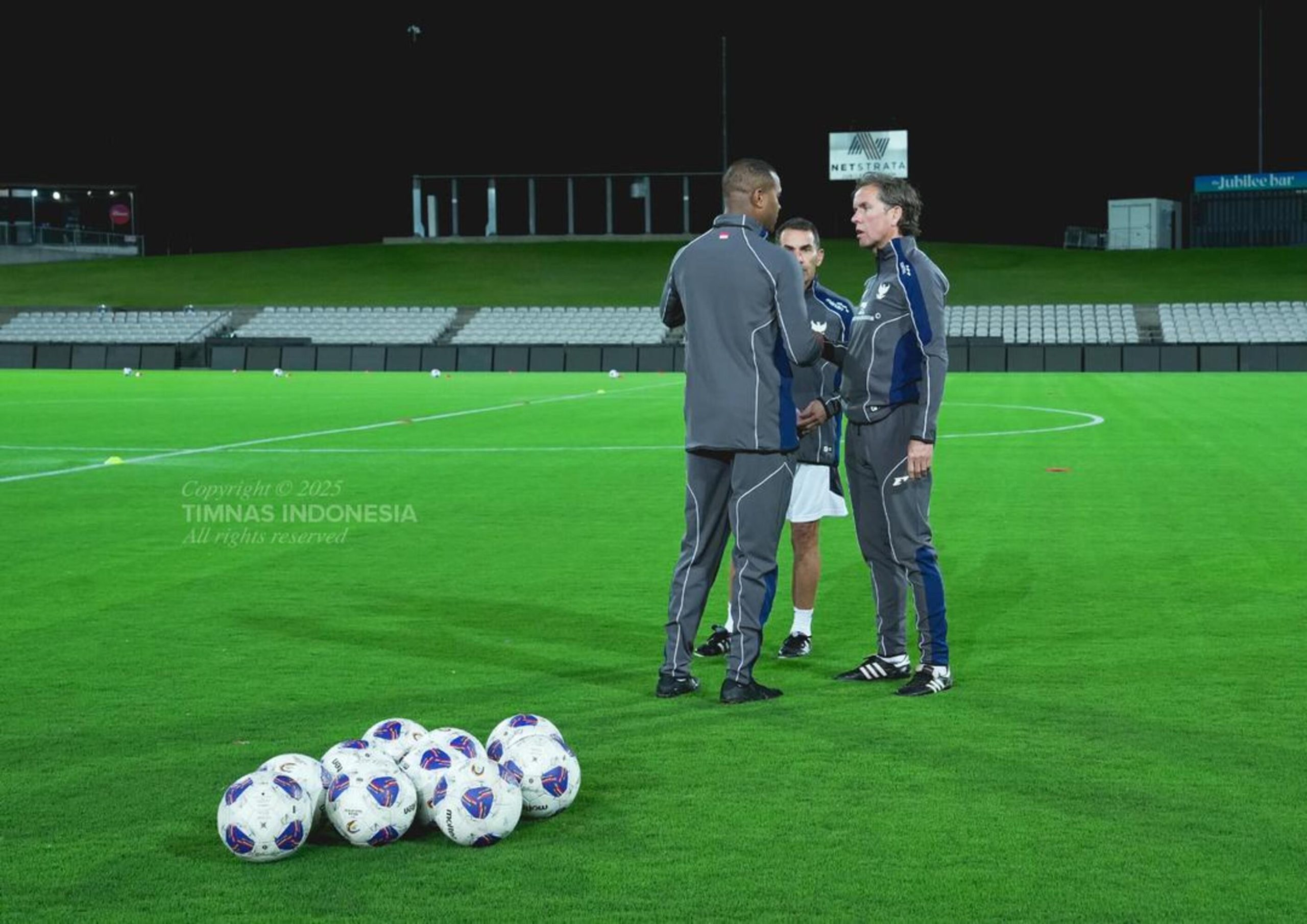 Percaya Diri Lawan Australia, Kluivert Siapkan Strategi Serangan Percaya Diri Lawan Australia, Kluivert Siapkan Strategi Serangan