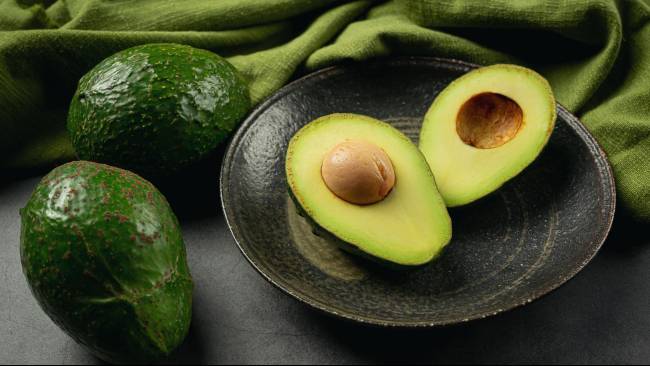 5 Jenis Orang Sebaiknya Hindari Mengonsumsi Alpukat 5 Jenis Orang Sebaiknya Hindari Mengonsumsi Alpukat