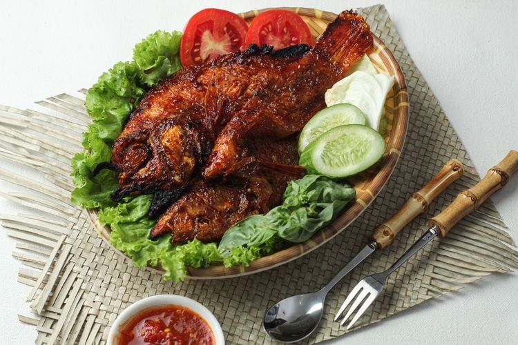 Resep Ikan Panggang Madu: Sajian Spesial Menyambut Bulan Ramadhan Resep Ikan Panggang Madu: Sajian Spesial Menyambut Bulan Ramadhan