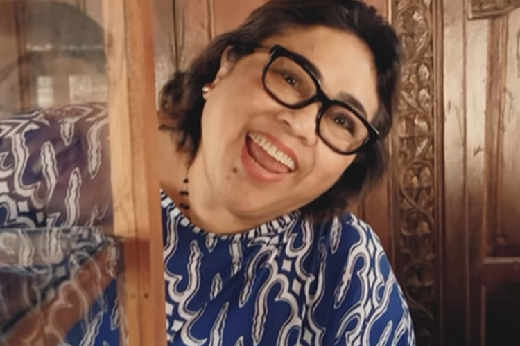 Nunung Mengaku Baru Sadar Kesalahan Karena Terlalu Fokus Membantu Keluarganya Nunung Mengaku Baru Sadar Kesalahan Karena Terlalu Fokus Membantu Keluarganya