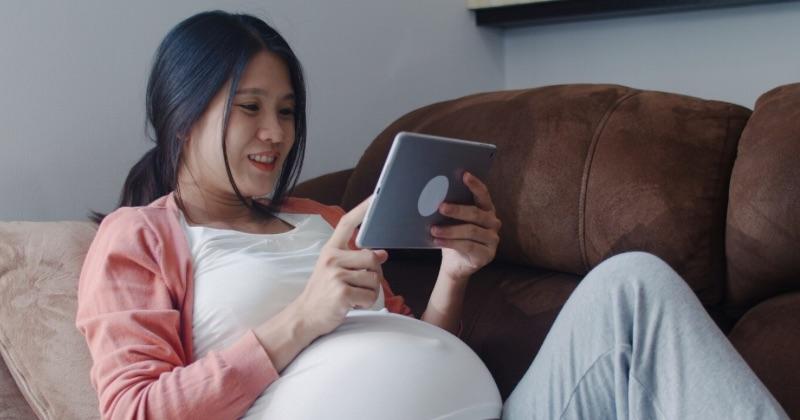 7 Rekomendasi Film Komedi NetflixBuat Ibu Hamil, Pasti Buat Bahagia! 7 Rekomendasi Film Komedi NetflixBuat Ibu Hamil, Pasti Buat Bahagia!