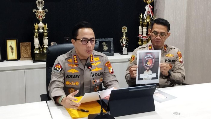 Rampok Berkapak yang Perkosa Wanita di Depok Ditangkap! Rampok Berkapak yang Perkosa Wanita di Depok Ditangkap!