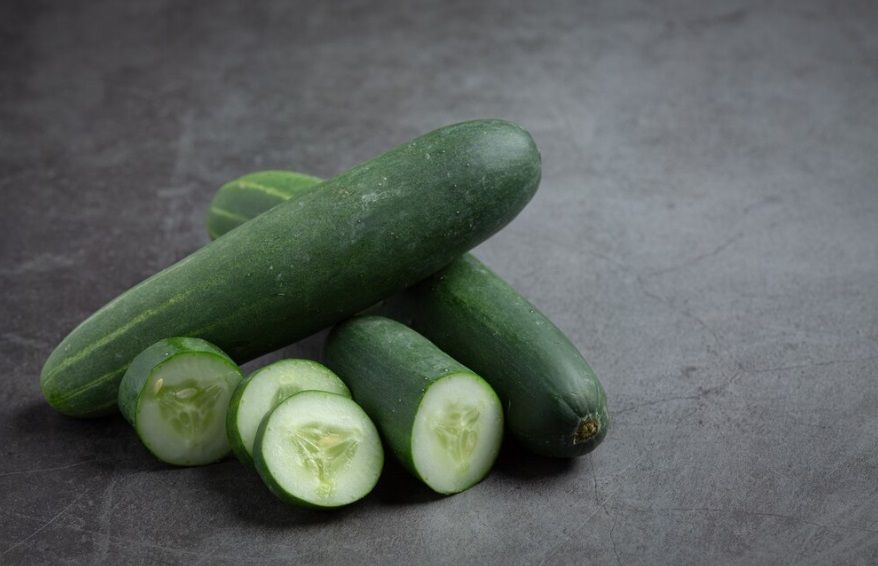 8 Keuntungan Rutin Minum Air Rendaman Timun bagi Kesehatan Anda 8 Keuntungan Rutin Minum Air Rendaman Timun bagi Kesehatan Anda