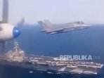 F-35C Navy Jets Amerika Jaga Il-38N Rusia di Atas Samudera Pasifik F-35C Navy Jets Amerika Jaga Il-38N Rusia di Atas Samudera Pasifik