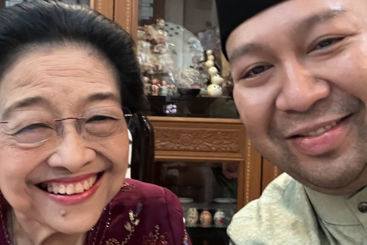 Ketika Didit Prabowo Swafoto dengan Tokoh Besar: Megawati, SBY, dan Jokowi Ketika Didit Prabowo Swafoto dengan Tokoh Besar: Megawati, SBY, dan Jokowi