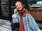 15 Pilihan Hijab Terbaik yang Sempurna untuk Paduan dengan Baju Biru Denim, Elegan! 15 Pilihan Hijab Terbaik yang Sempurna untuk Paduan dengan Baju Biru Denim, Elegan!