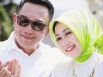 Momen Ridwan Kamil dan Atalia Praratya Datang Sendiri-sendiri dan Saling Cuek Jelang Salat Id Momen Ridwan Kamil dan Atalia Praratya Datang Sendiri-sendiri dan Saling Cuek Jelang Salat Id