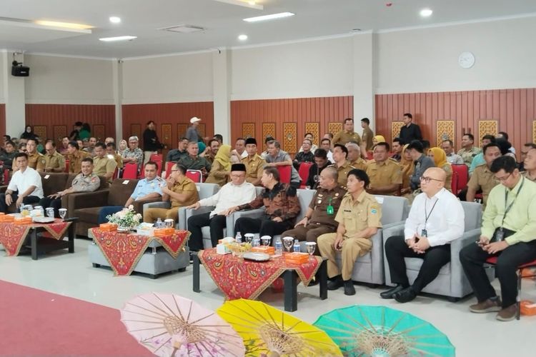Koperasi Merah Putih Dilaunching Prabowo, Tasikmalaya Klaim Terbentuk di 69 Kelurahan, Hati-Hati Calo! Koperasi Merah Putih Dilaunching Prabowo, Tasikmalaya Klaim Terbentuk di 69 Kelurahan, Hati-Hati Calo!