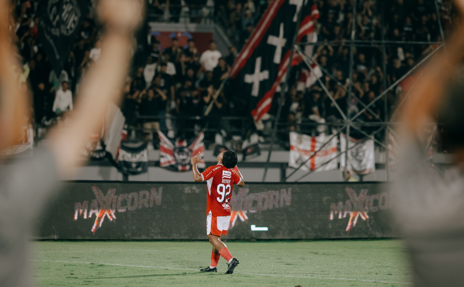 Gol Indah Reyner Barusu, Inspirasi di Tribun Penonton