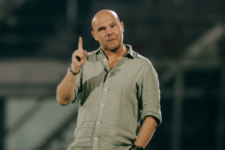 Bali United Siap Berlaga di Super League 2025/2026, Johnny Jansen Tekankan Fondasi dan Konsistensi Tim Bali United Siap Berlaga di Super League 2025/2026, Johnny Jansen Tekankan Fondasi dan Konsistensi Tim