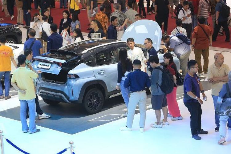 Suzuki Fronx SUV Kompak dengan Desain dan Fitur Unggulan Suzuki Fronx SUV Kompak dengan Desain dan Fitur Unggulan
