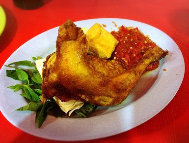 Nasi Pecel Madiun Komplit: Kelezatan Otentik Jawa Timur Yang Menggugah Selera Nasi Pecel Madiun Komplit: Kelezatan Otentik Jawa Timur Yang Menggugah Selera