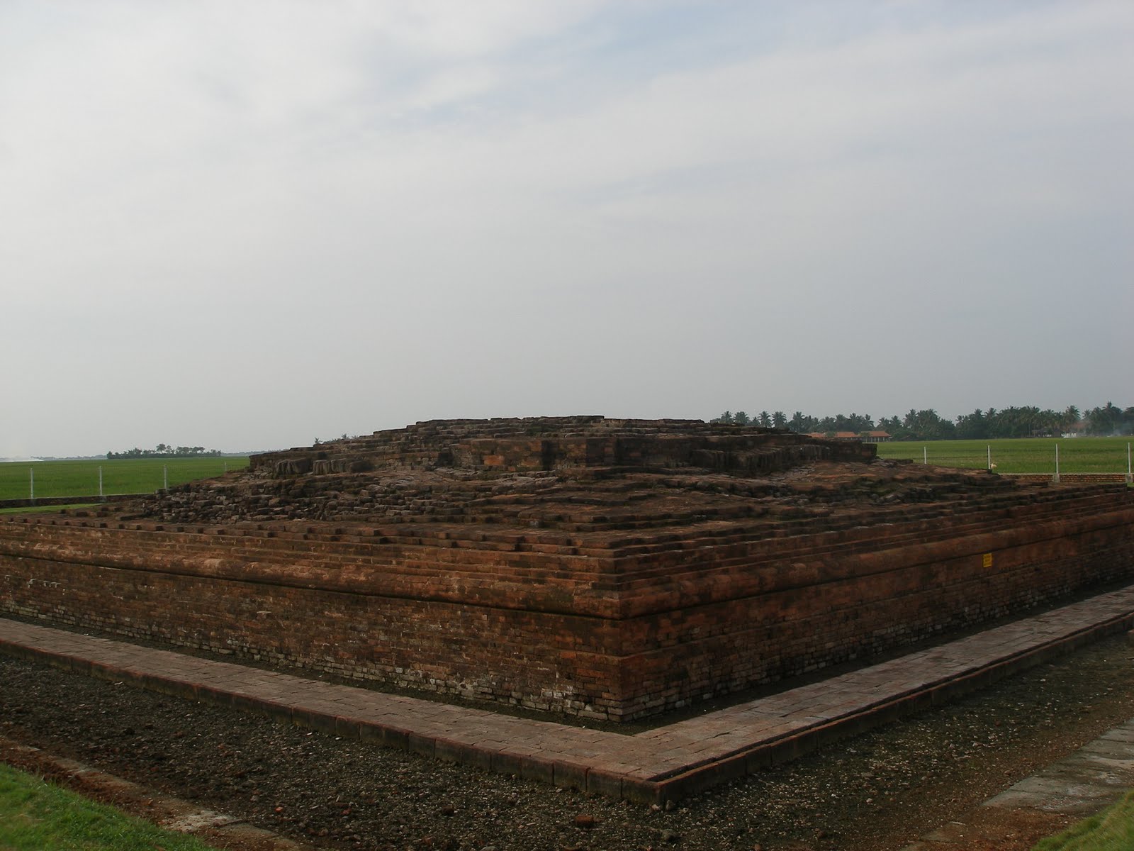 Mengunjungi Candi Jiwa, Warisan Budaya Tersembunyi Karawang Mengunjungi Candi Jiwa, Warisan Budaya Tersembunyi Karawang