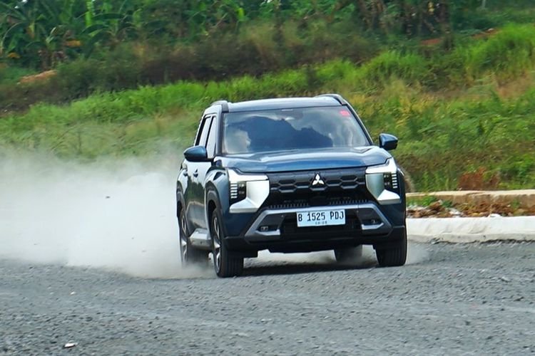 Mitsubishi Destinator, SUV Keluarga Bermesin Turbo Mitsubishi Destinator, SUV Keluarga Bermesin Turbo