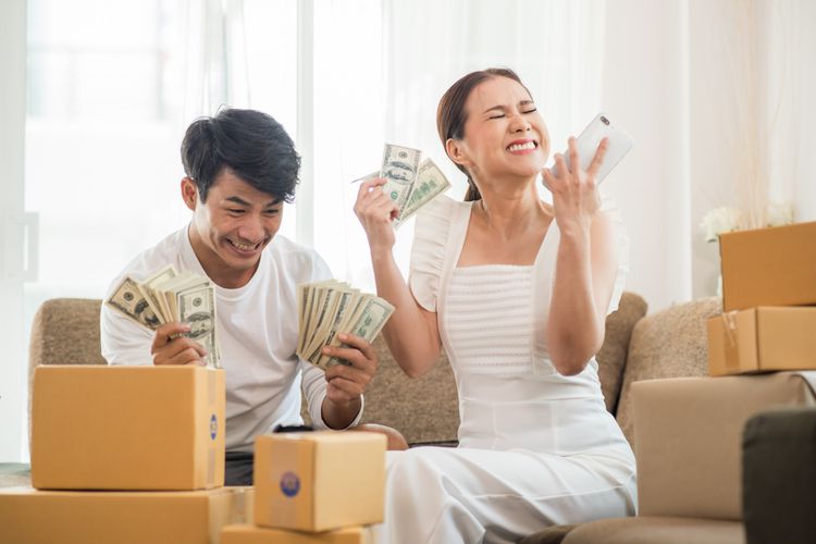 Hidup Makmur, 5 Weton Ini Akan Kebanjiran Uang di Agustus 2025 Hidup Makmur, 5 Weton Ini Akan Kebanjiran Uang di Agustus 2025