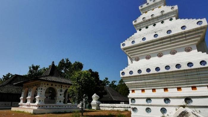Itinerary Cirebon 2 Hari 1 Malam, Solo Traveling dari Tegal dengan Anggaran Rp 900 Ribu Itinerary Cirebon 2 Hari 1 Malam, Solo Traveling dari Tegal dengan Anggaran Rp 900 Ribu