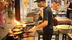 Wisata Kuliner Malam Bogor: 7 Makanan Jalan Legendaris & Kekinian Wisata Kuliner Malam Bogor: 7 Makanan Jalan Legendaris & Kekinian