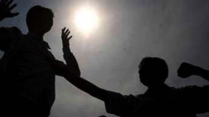 Dikeroyok di Belakang Kelas, Siswa SMPN Subang Diperiksa ke Klinik dr Maxi Dikeroyok di Belakang Kelas, Siswa SMPN Subang Diperiksa ke Klinik dr Maxi