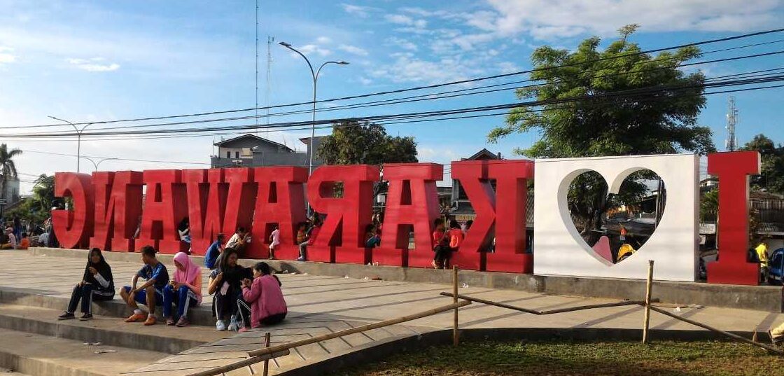 Dinkes Karawang Tidak Penuhi Protes Warga Subang, Malah Buka Akses Dinkes Karawang Tidak Penuhi Protes Warga Subang, Malah Buka Akses