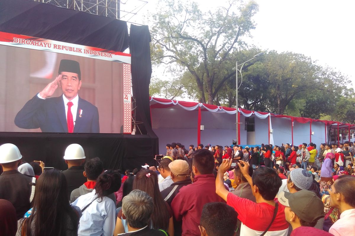 Merah Putih Meriah, Ribuan Warga Padati Alun-Alun Paamprokan Merah Putih Meriah, Ribuan Warga Padati Alun-Alun Paamprokan