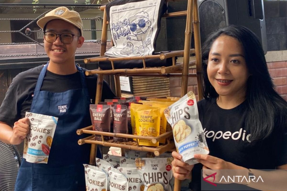 Kepedulian Diskatan dan Banser Kuningan Bantu UMKM Tempe Korban Kebakaran Kepedulian Diskatan dan Banser Kuningan Bantu UMKM Tempe Korban Kebakaran