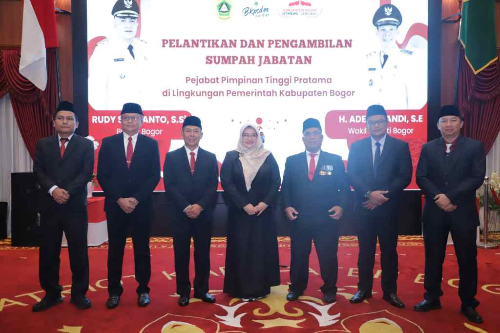 Hari ini 7 Pejabat Eselon II Pemkab Bogor Dilantik Bupati Hari ini 7 Pejabat Eselon II Pemkab Bogor Dilantik Bupati