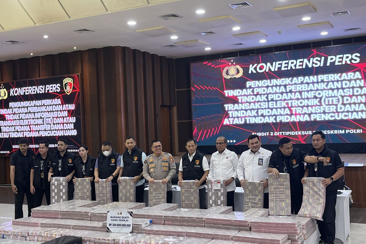 Sindikat Pembobol Rekening Dormant: Pindahkan Rp 204 Miliar dalam 17 Menit Sindikat Pembobol Rekening Dormant: Pindahkan Rp 204 Miliar dalam 17 Menit