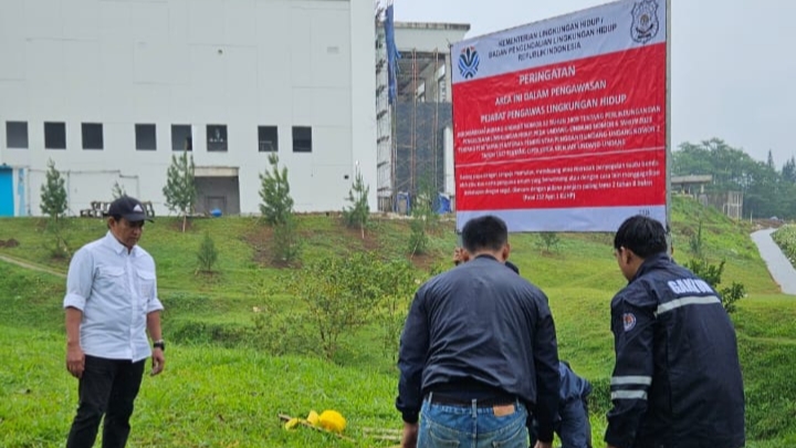 Menteri LH Janjikan Penghapusan Sanksi Segel di Kawasan Puncak Bogor Menteri LH Janjikan Penghapusan Sanksi Segel di Kawasan Puncak Bogor