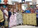 Batik Tulis Merawit Cirebon Jadi Ikon Hari Batik Nasional 2025, Ini Maknanya Batik Tulis Merawit Cirebon Jadi Ikon Hari Batik Nasional 2025, Ini Maknanya